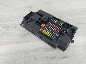 2007-2013 MINI COOPER R55 R56 R57 R61 BODY CONTROL JUNCTION FUSE BOX  3453738-01 - Picture 1 of 5