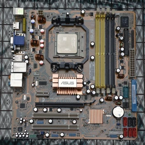 Asus Motherboard M3A78-EMH HDMI + AMD Phenom x3 8450 Tripe Core CPU Bundle - Afbeelding 1 van 8