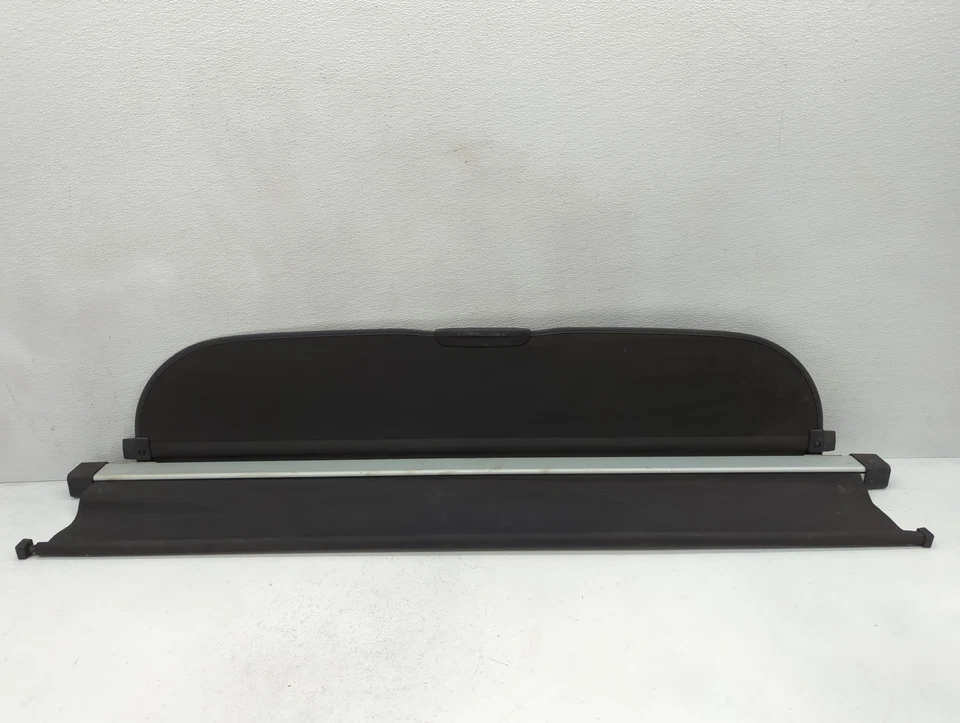 Subaru Legacy 2023 cubierta de carga trasera almacenamiento pantalla retráctil M09FR Foto 1 de 4