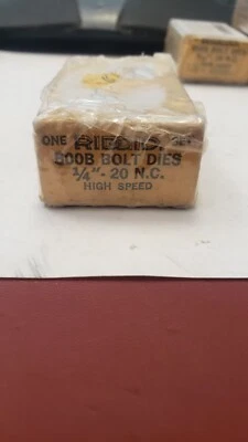 NEW IN BOX Ridgid 500B  1/4" - 20 UNC Bolt Dies RH High-Speed LEFT  (FD-BLU) - Image 1 of 3