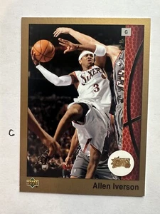 Allen Iverson - 2002 cubierta superior UD auténtico dorado/250 SSP sin radiocontrol no automático (C) - Imagen 1 de 2