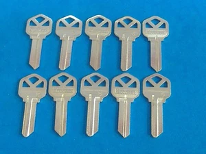 LOT OF TEN GENUINE KWIKSET NICKEL CHROME PLATED LOCKSMITH KW1 KEY BLANKS BLANK - Picture 1 of 1