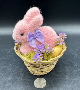 Accessory Easter Bunny in a Basket for Byers' Choice Carolers / Annalee Doll - Picture 1 of 9