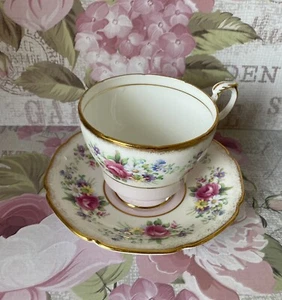 VINTAGE PARAGON BONE CHINA CUP AND SAUCER Set Roses, Field Flowers A3526/4 - Picture 1 of 9