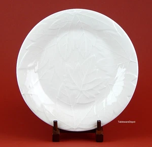 10 1/2" Dinner Plate(s), SUPERB+ Condition! Gibson Embossed Maple Leaf, White - Picture 1 of 3
