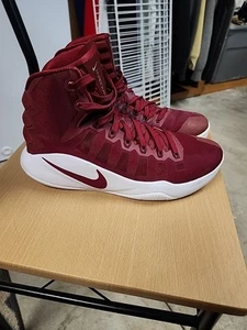 Nike Hyperdunk "Team Red" taglia 10 - Foto 1 di 9