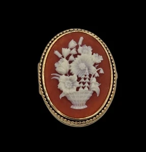 Estee Lauder Carnelion Floral Cameo Solid Perfume Compact Pill Trinket Box VTG - Picture 1 of 7