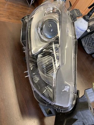 Conjunto de faros - Certificado Capa TYC 20-9428-01-9 se adapta a 14-17 Mazda 6 Foto 1 de 4