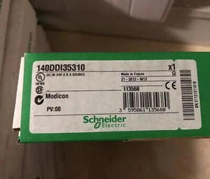Schneider 140DDI35310 Txs Quantum 24vdc Source Input Module - Picture 1 of 1