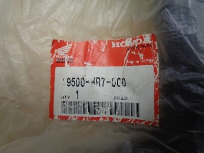 NOS Genuine Honda VFR750R RC30 Upper Radiator Hose 19500-MR7-000 - Image 1 of 3