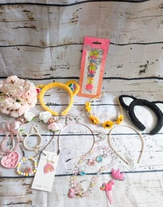 Girls hair accessories, tiara, necklaces etc - Picture 1 of 8