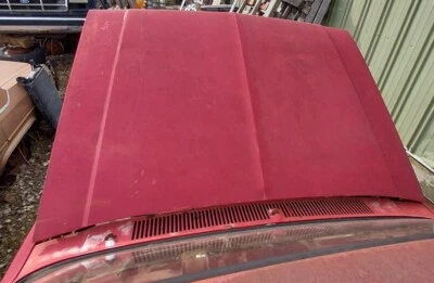 CAPUCHA 81-87 CHEVY C10 C20 C30 GMC K10 K20 K30 CAMIÓN ROJO Foto 1 de 4