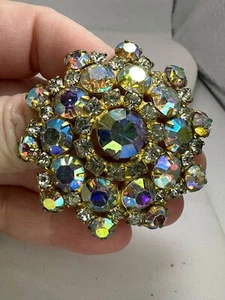 Flower Rosette Domed Aurora Rhinestones JULIANA Vintage Gold Brooch Pin M-5028 - Picture 1 of 4