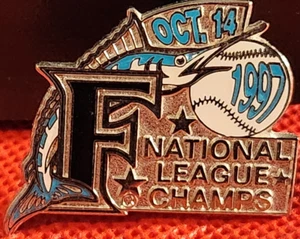 VERY RARE! 1997 LTD EDITION #729/1000 FLORIDA MARLINS NATIONAL LEAGUE CHAMPS PIN - Picture 1 of 3
