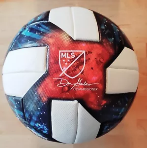 ADIDAS MLS- NATIVO QUESTRA OFFICIAL SOCCER MATCH BALL - 2019 - Picture 1 of 8
