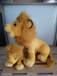 Peluche Mufasa interactive 35 cm roi lion avec son lionceau Simba Disney  - Foto 1 di 5