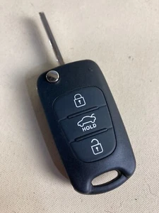 Remote Flip Key Shell 3 BUTTON, SORENTO SPORTAGE CERATO RIO - Picture 1 of 3