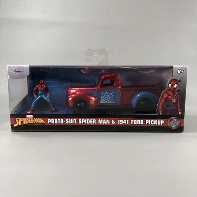 Jada Toys Marvel PHOTO-SUIT SPIDER-MAN & 1941 FORD PICKUP escala 1:32 - Imagem 1 de 4