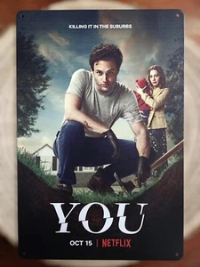 🍀 Blechschild Tin Sign Series You Penn Badgley Victoria Pedretti - Bild 1 von 2