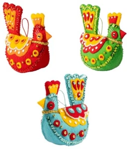 Bucilla Felt Ornaments Applique Kit Set Of 3-Festive Birds - Picture 1 of 1