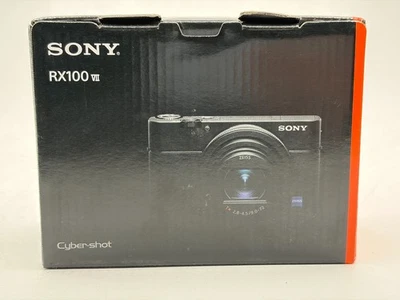 CÁMARA DIGITAL COMPACTA SONY CYBER-SHOT RX100 VII 4K UHD 20,1 MP DSC-RX100M7 Foto 1 de 3