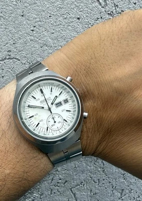 Reloj Vintage Seiko 6139-7100 Casco Dark Vader Marzo 1977 Blanco S.s Foto 1 de 4