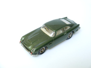 Aston Martin DB 5 green met., Handarbeit handmade, Provence Moulage 1:43 BASTLER