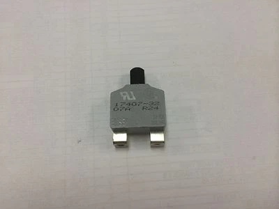 BUSSMAN 7AMP 250VAC/32VDC CIRCUIT BREAKER FLATPACK PUSH-TO-RESET 17405-32 30104