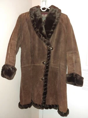 Global Identity G-III VINTAGE Women's Size Small Brown Suede & Faux Fur 3/4 Coat - Image 1 of 4