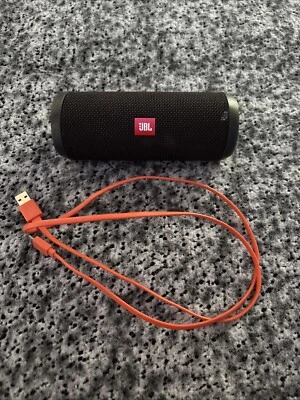 JBL 翻盖 3 便携式扬声器系统 - 黑色 — 第 1/4 张图片