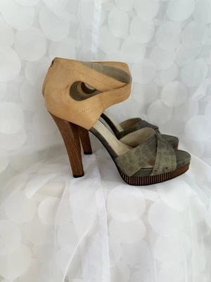 Elizabeth & James 10 Strappy Wood HIGH heels leather Gray Reptile ankle strap - Image 1 of 4