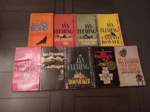 VINTAGE JAMES BOND PAPERBACK BOOK LOT of 9, IAN FLEMING, SIGNET - Picture 1 of 6