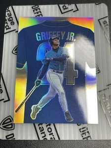 Panini Crusade #17 2025 Ken Griffey Jr. Numbers Silver Prizm - Imagen 1 de 4