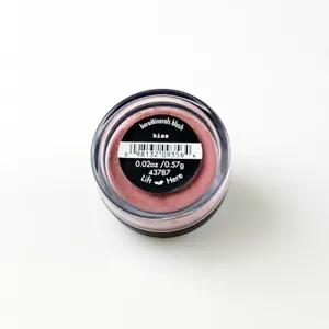 bareMinerals Blush KISS - Size 0.02 Oz. / 0.57 g - Picture 1 of 1
