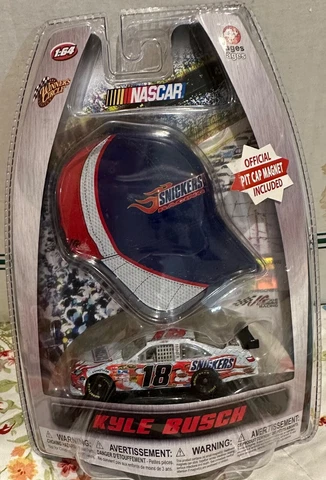 NEW Winner's Circle 1:64 KYLE BUSCH Snickers Die Cast Car ~Pit Cap Magnet NASCAR Cover