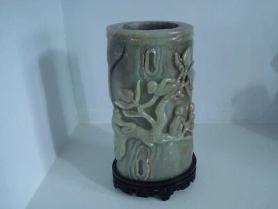 Cepillo de jade chino caprichoso maceta monos árboles Foto 1 de 4