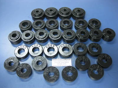 Body Frame Mount Cushion Kit Set Chassis Chevy Chevrolet Chevelle 68-72 34115G - Imagem 1 de 2