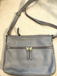 FOSSIL Karli Gray Pebbled Leather Crossbody Shoulder Bag Zippers - Picture 1 of 7