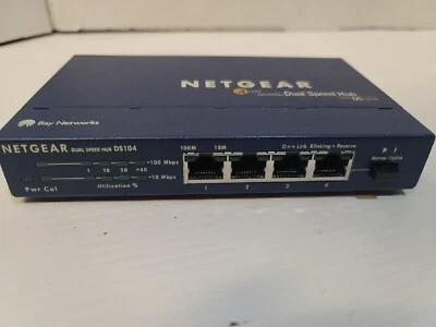 NETGEAR Dual Speed Hub - Model DS 104 - 4 Port 10/100 Mbps - NO CORDS - Image 1 of 3