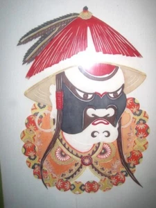 Peking Beijing opera mask cut paper in frame (2) - Picture 1 of 16
