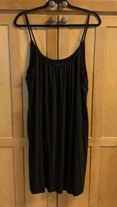 Grünes Kleid mit Umschlag XL schwarz Spaghettiträger Taschen & Knielang Made in USA - Bild 1 von 6