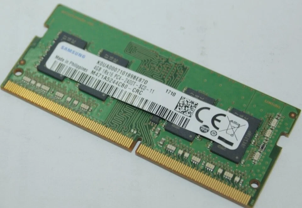 Samsung 4GB PC4-2400T DDR4 SODIMM 260-Pin Laptop Memory RAM M471A5244CB0-CRC - Image 1 of 1