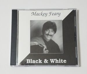 Mackey Feary: Schwarz-Weiß-CD (MGC Records, -- SEHR GUT! GETESTET!!