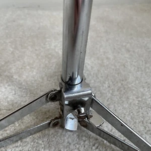 Soporte de tambor de base plana Ludwig años 60 - solo base - patas de goma - Imagen 1 de 16