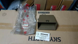 BOLSILLO CONSOLA DAIHATSU CHARMANT A35 NUEVO - Imagen 1 de 1