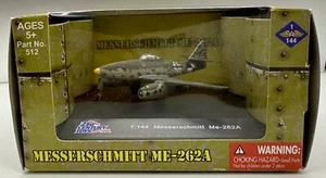 21st Century Toys Classic Aircraft #512 1/144 SCALE Messerschmitt ME-262A NEW - Picture 1 of 2