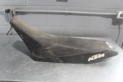 2002 KTM 400 EXC SEAT SADDLE BASE #2118 - Изображение 1 из 4