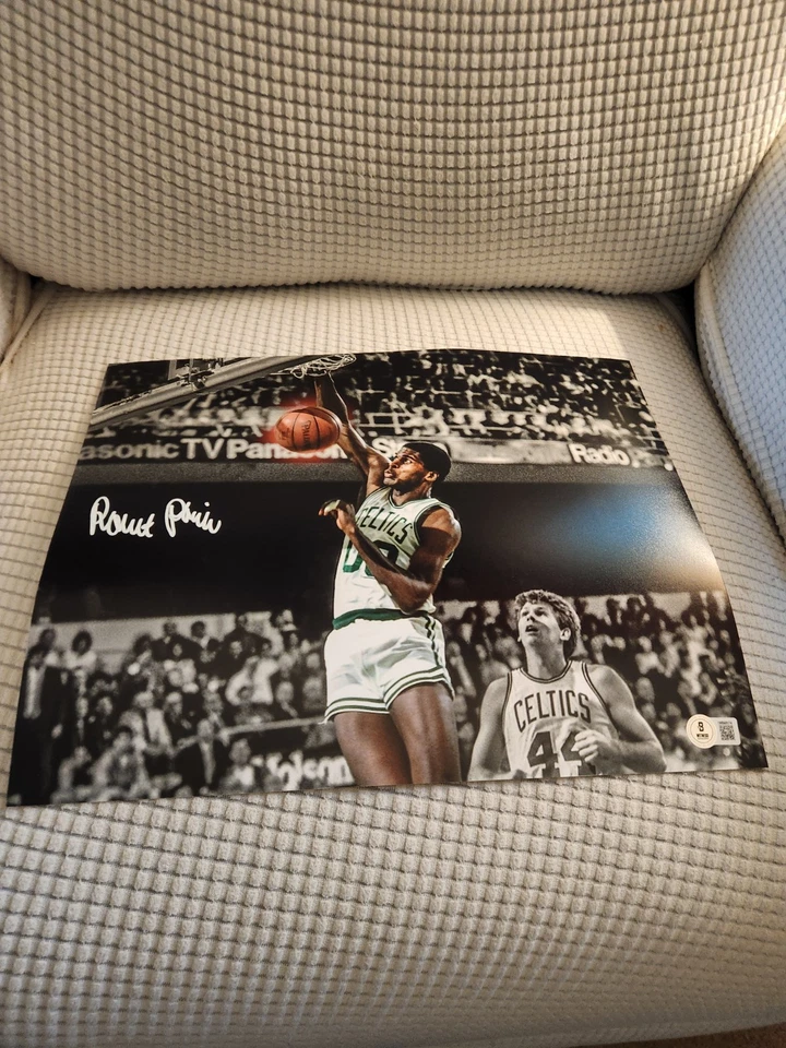 Robert Parish Signed 11x14 Photo - Image 1 of 1