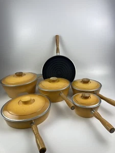 11 Stück Vintage West Bend Country Forge Harvest Gold Aluminium Kochgeschirr - Bild 1 von 5