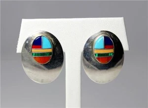 "Hermosos pendientes ovalados con incrustaciones de piedras preciosas de plata de ley de 1-1/8"" - 8160" - Imagen 1 de 5